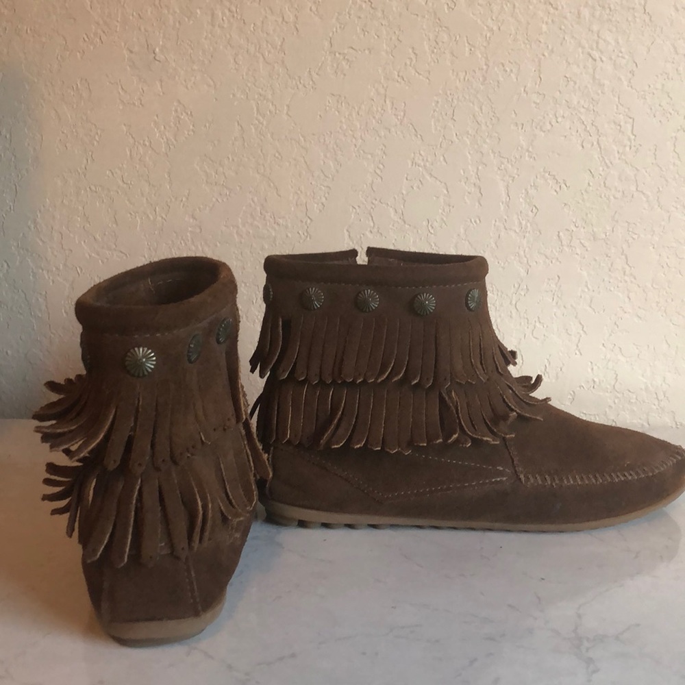 Minnetonka Double Fringe Side Zip Boot